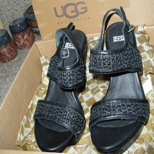 UGG ASSIA New in Box Black woven leather platform sandals